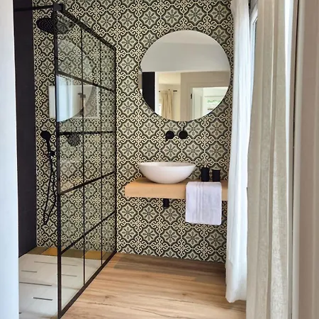 Yourhouse O Canton 3 فيلة لوفيوس